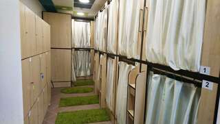 Хостелы Flatcom Hostel Минск Капсула в общем номере для мужчин и женщин-7