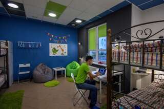 Хостелы Flatcom Hostel Минск Кровать в общем 6-местном номере для мужчин и женщин-24