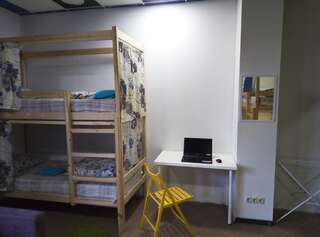 Хостелы Flatcom Hostel Минск Кровать в общем 6-местном номере для мужчин и женщин-1
